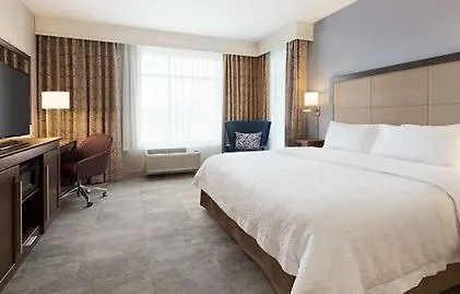 Hampton Inn & Suites Seattle/Renton, Wa 3*, Renton